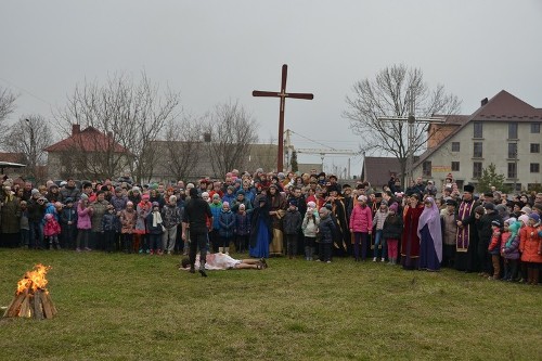 У Коломиї, відбулась театралізована Хресна дорога.(ФОТО)